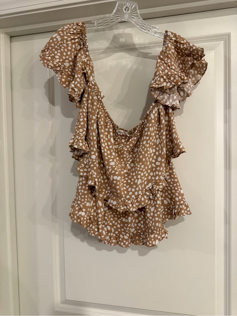 Main Strip Tan Polka Dot Ruffle Sleeve Blouse